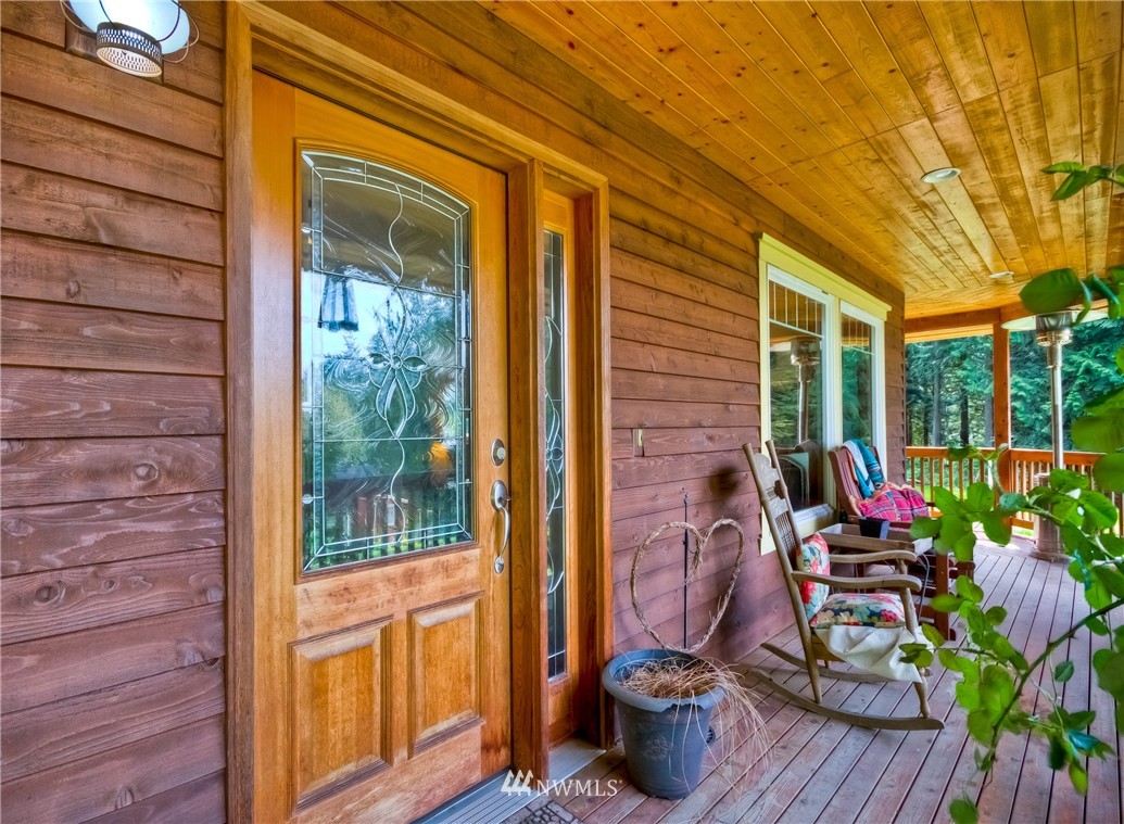929 Newberg Road Snohomish, WA 98290 - Photo 4 of 25 Gallery Image 4
