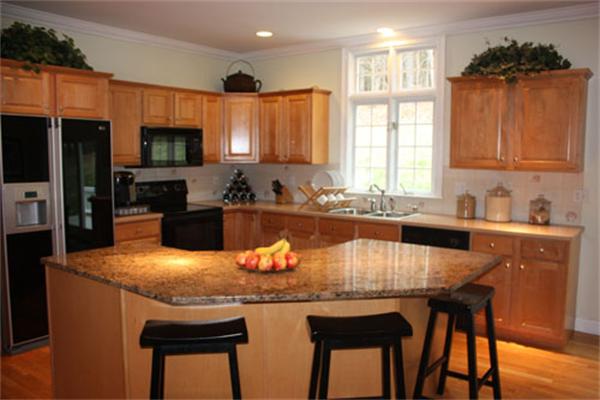 79 Wheeler Road Stow, MA 01775 - Photo 9 of 25