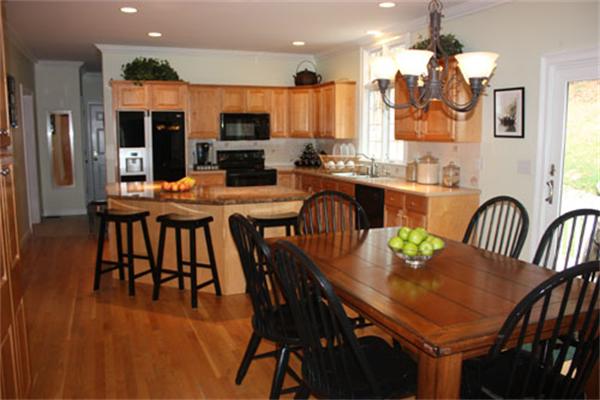 79 Wheeler Road Stow, MA 01775 - Photo 10 of 25