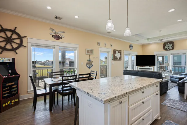 $325,000 | 2569 Palm Drive, Port Bolivar, TX 77650