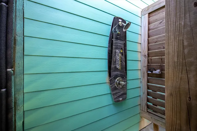 $325,000 | 2569 Palm Drive, Port Bolivar, TX 77650