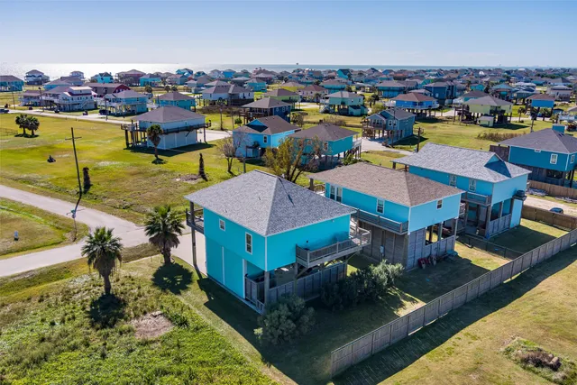 $325,000 | 2569 Palm Drive, Port Bolivar, TX 77650