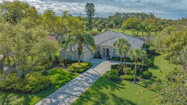 $1,385,000 | 434 East Macewen Drive, Osprey, FL 34229