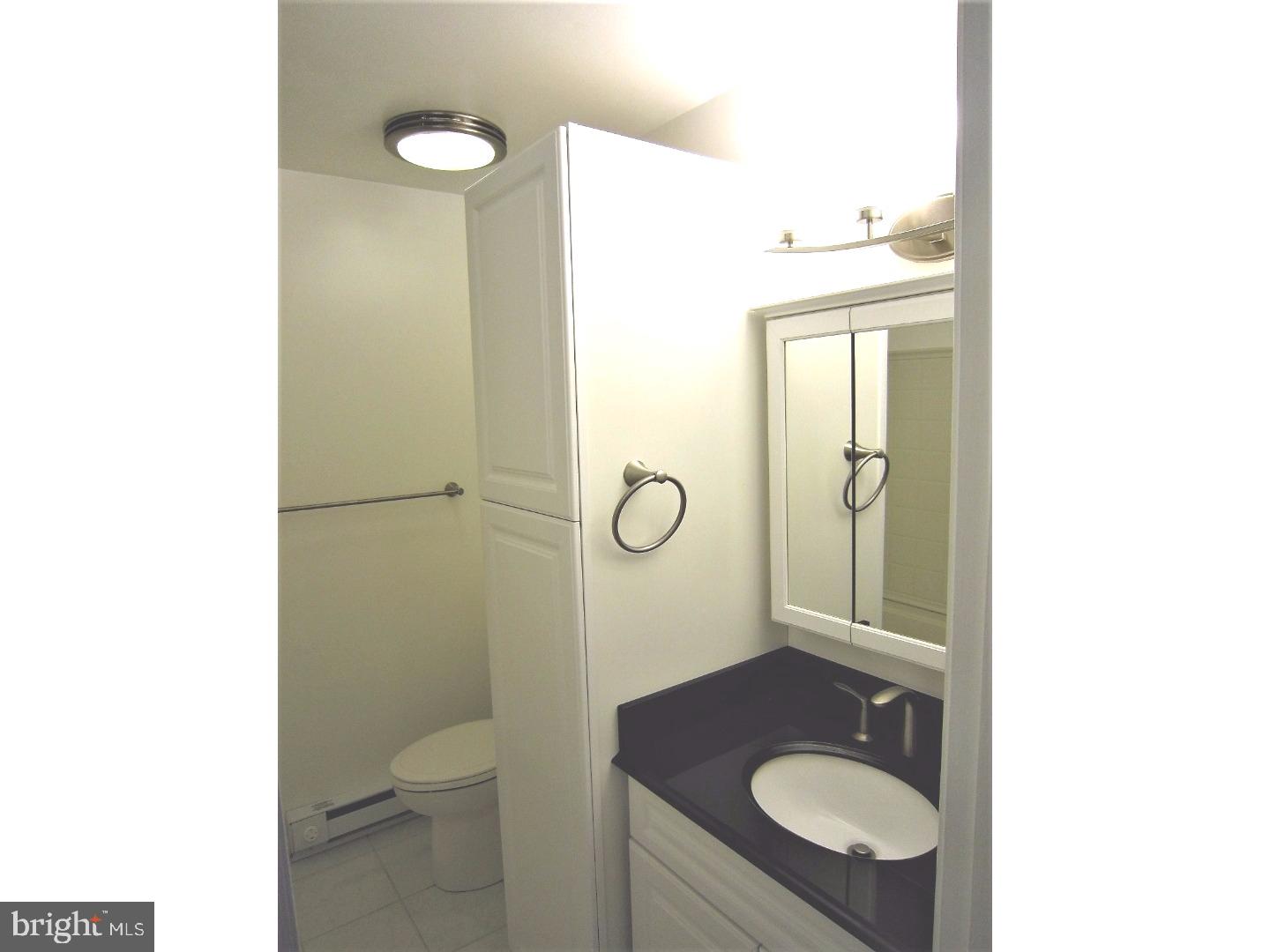 410 Longfield Road Newark, DE 19713 - Photo 15 of 20 Bathroom