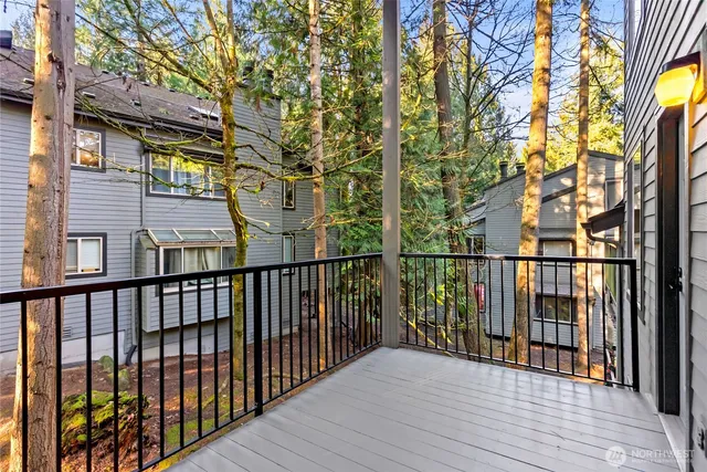 $615,000 | 14640 Northeast 80th Place, Unit 32C, Redmond, WA 98052