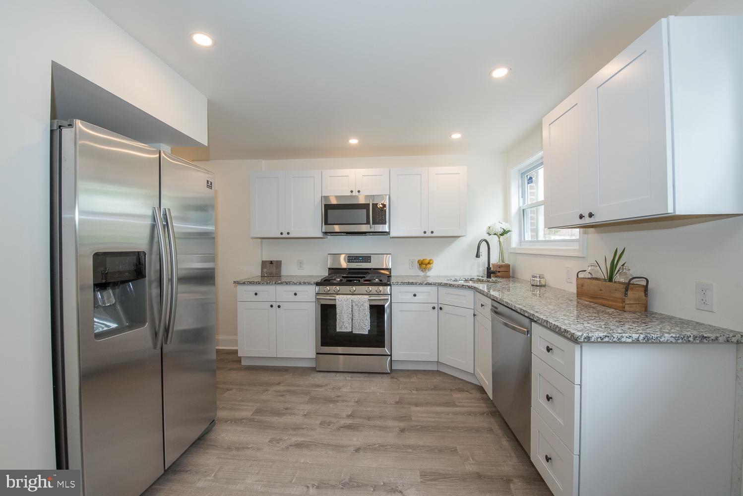 713 Bennington Road Folcroft, PA 19032 - Photo 5 of 25 Kitchen