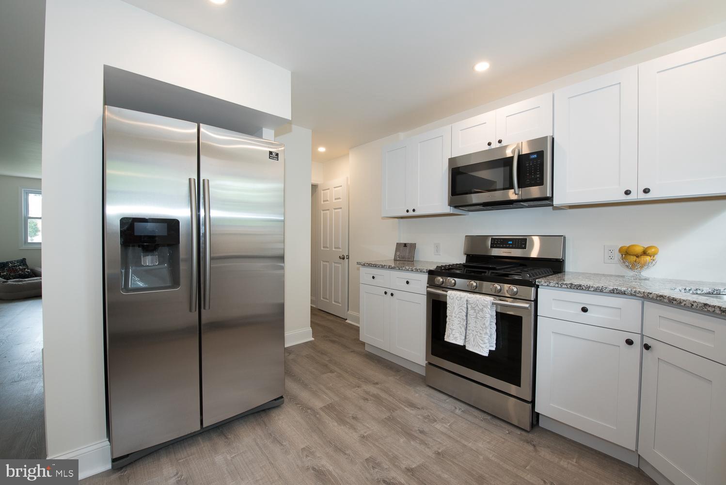713 Bennington Road Folcroft, PA 19032 - Photo 6 of 25 Kitchen