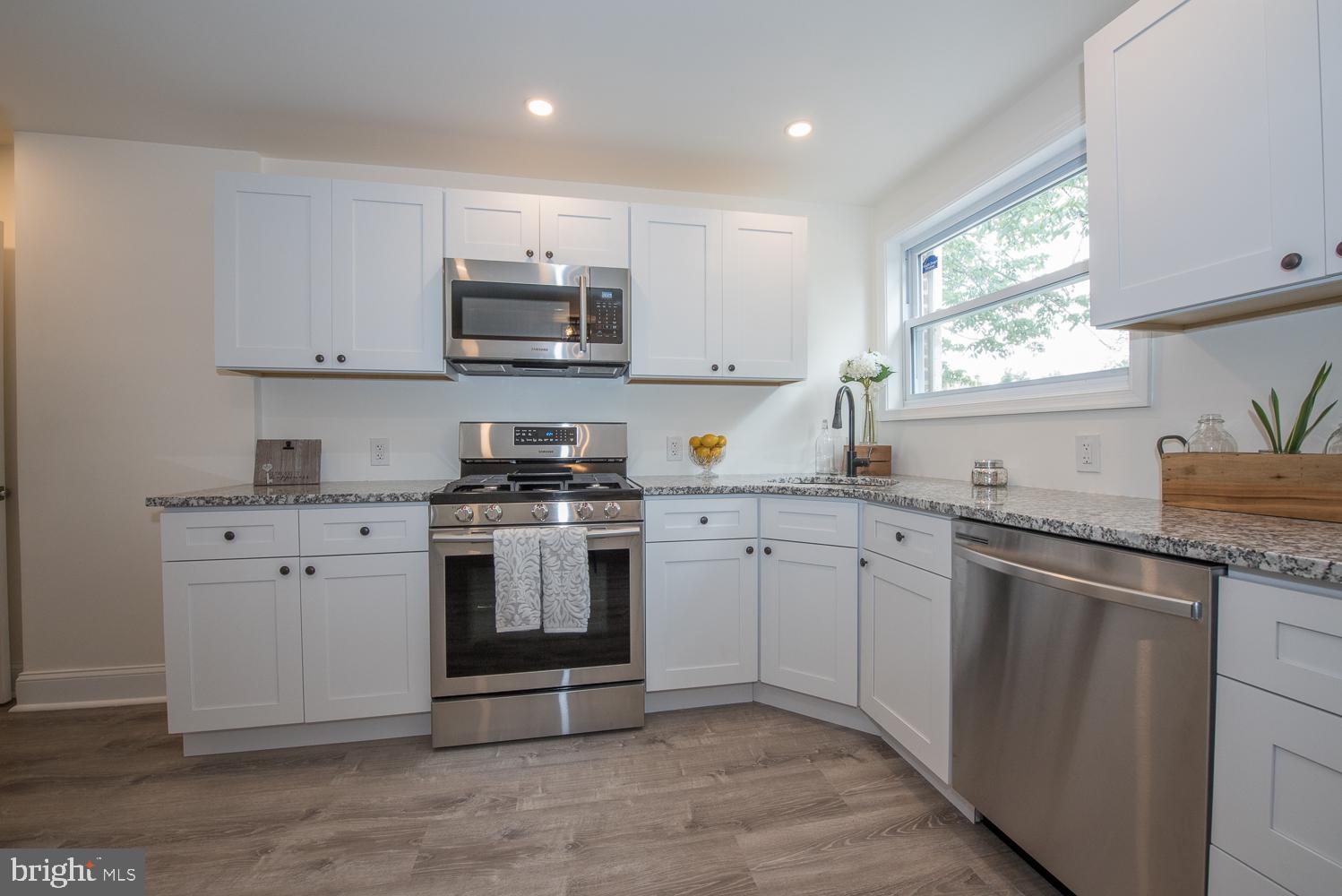 713 Bennington Road Folcroft, PA 19032 - Photo 7 of 25 Kitchen