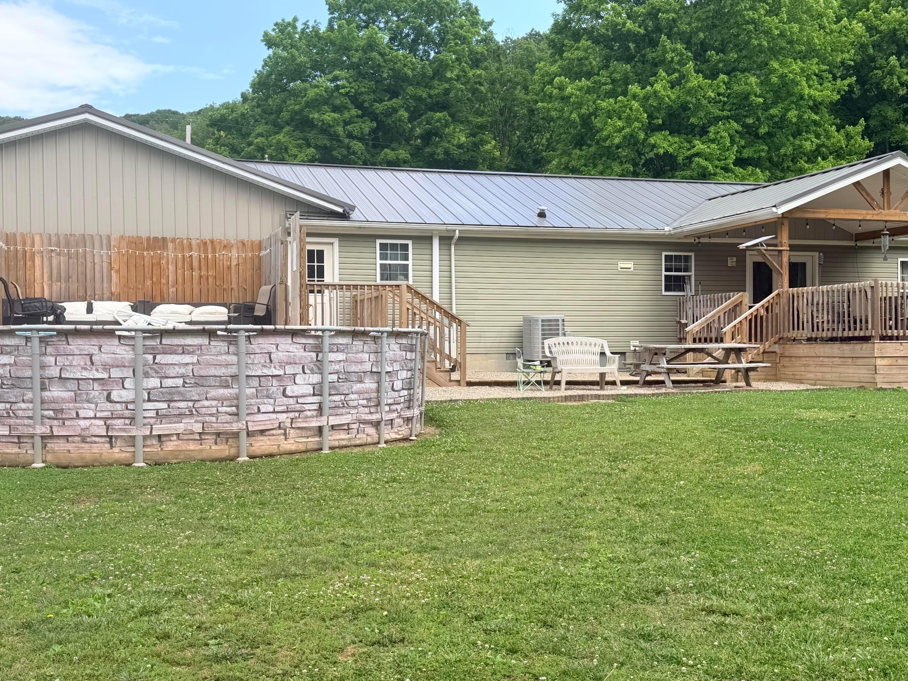 1149 Poes Run Road Londonderry, OH 45647 - Photo 10 of 47