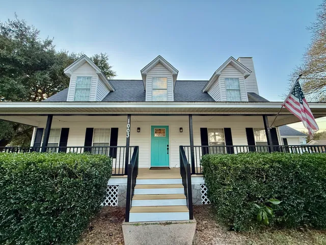 $2,900 | 1003 Sandra Drive, Mary Esther, FL 32569