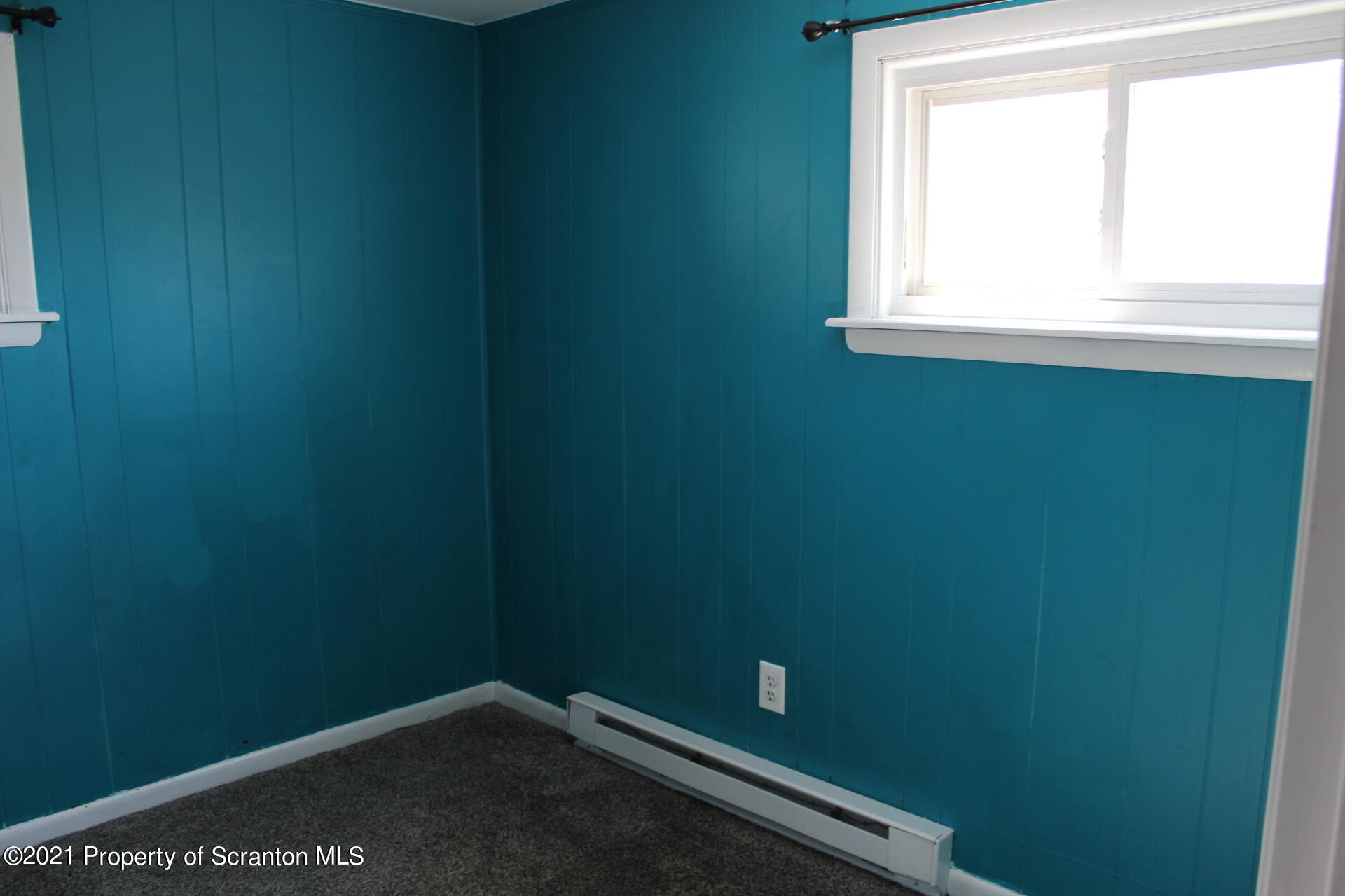 518 Spring Street Moosic, PA 18507 - Photo 11 of 26 a view of a small space