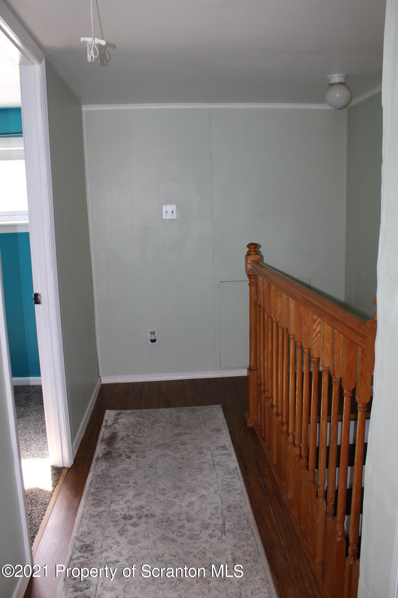 518 Spring Street Moosic, PA 18507 - Photo 19 of 26 a view of a hallway