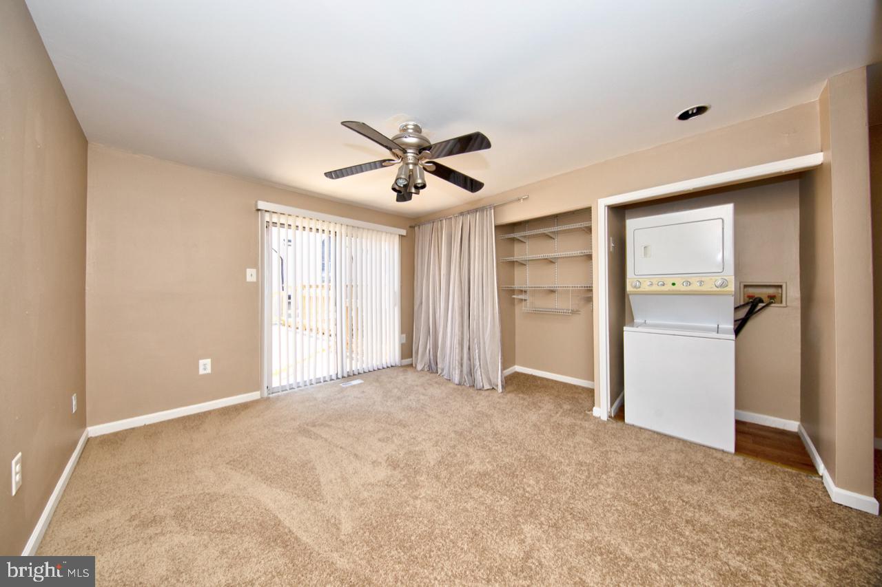 32 West Montgomery Street, Unit R4 Baltimore, MD 21230 - Photo 21 of 25 conveniently located washer/dryer