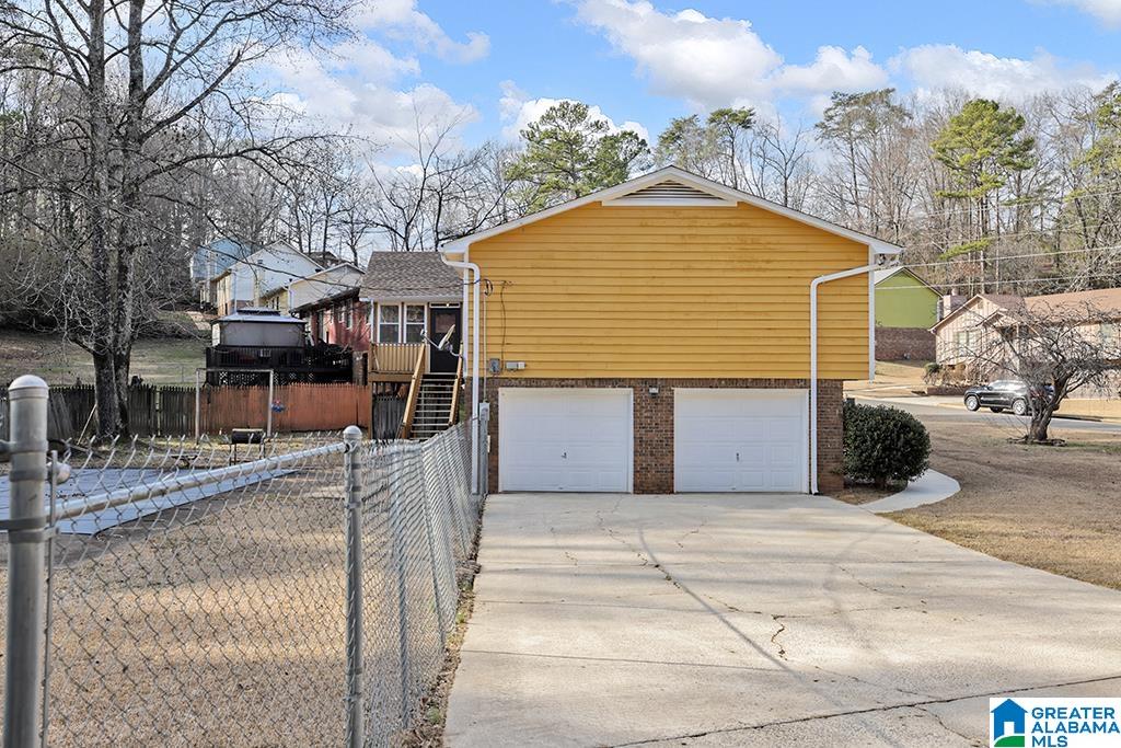 1470 Marlin Springs Road Birmingham, AL 35215 - Photo 3 of 37
