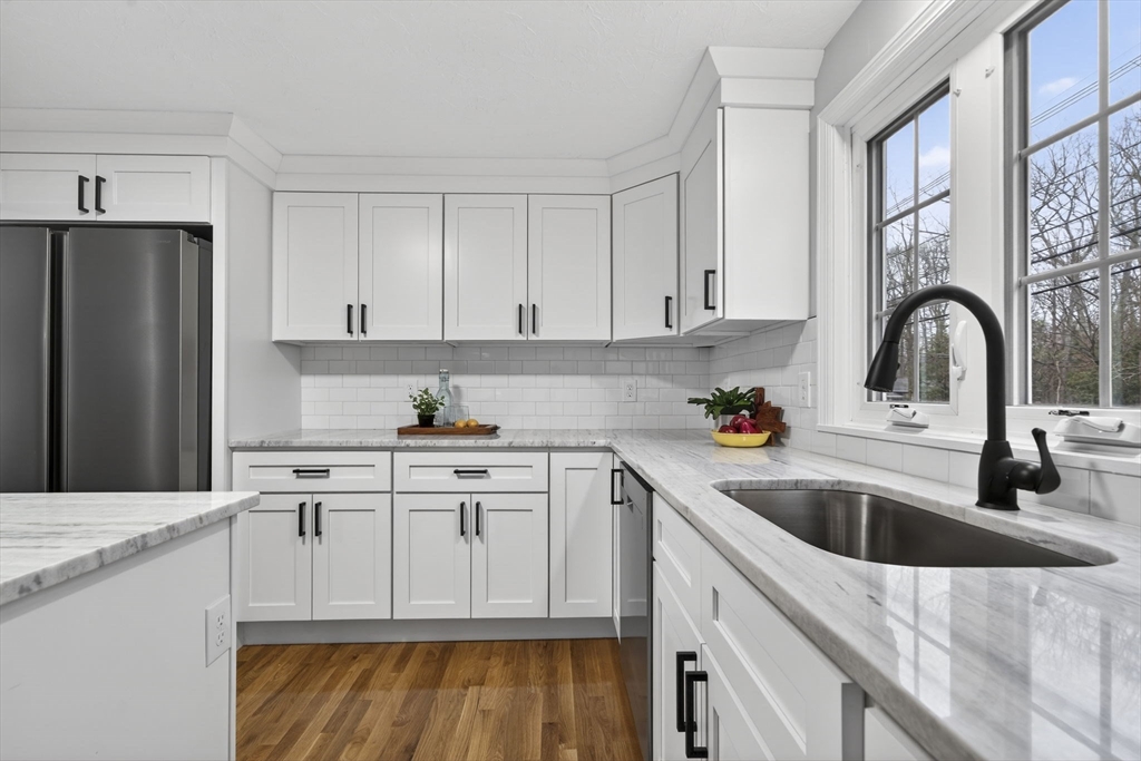 46 North Common Road Westminster, MA 01473 - Photo 4 of 42