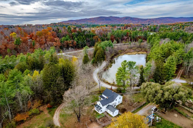 $579,900 | 126 Simeon Dean Road, Shaftsbury, VT 05262