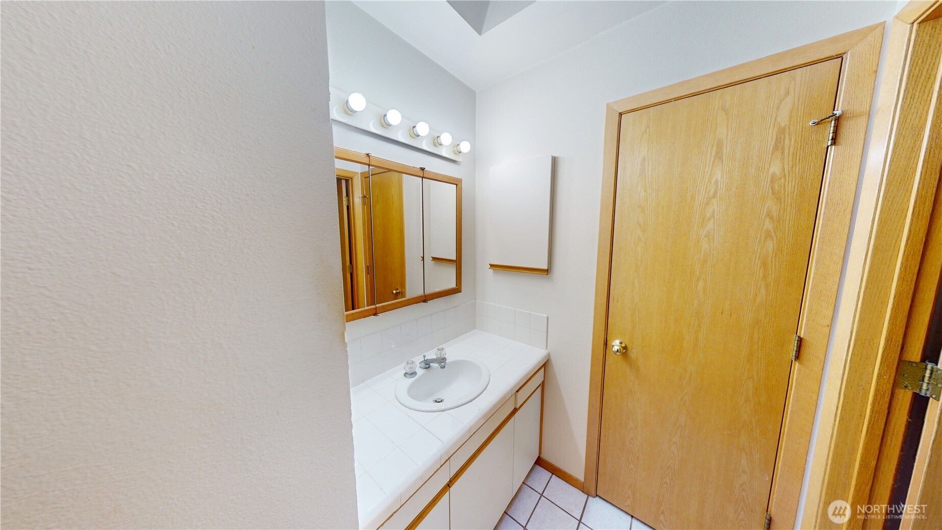 17290 Soundview Road Mount Vernon, WA 98274 - Photo 28 of 39