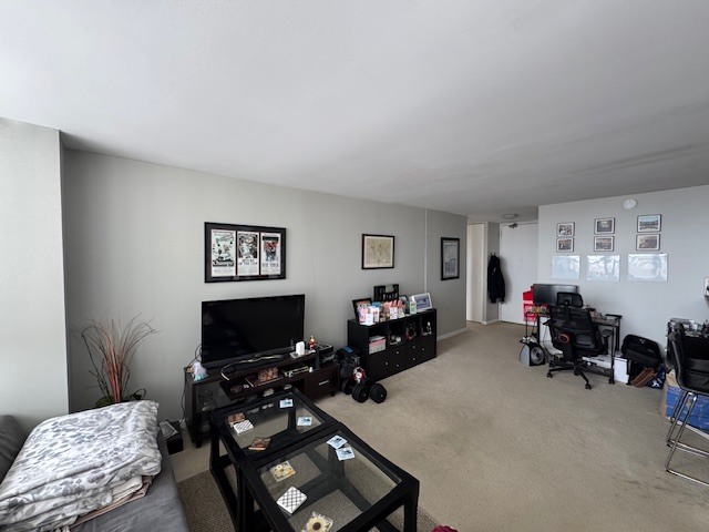 655 West Irving Park Road, Unit 3408 Chicago, IL 60613 - Photo 8 of 23