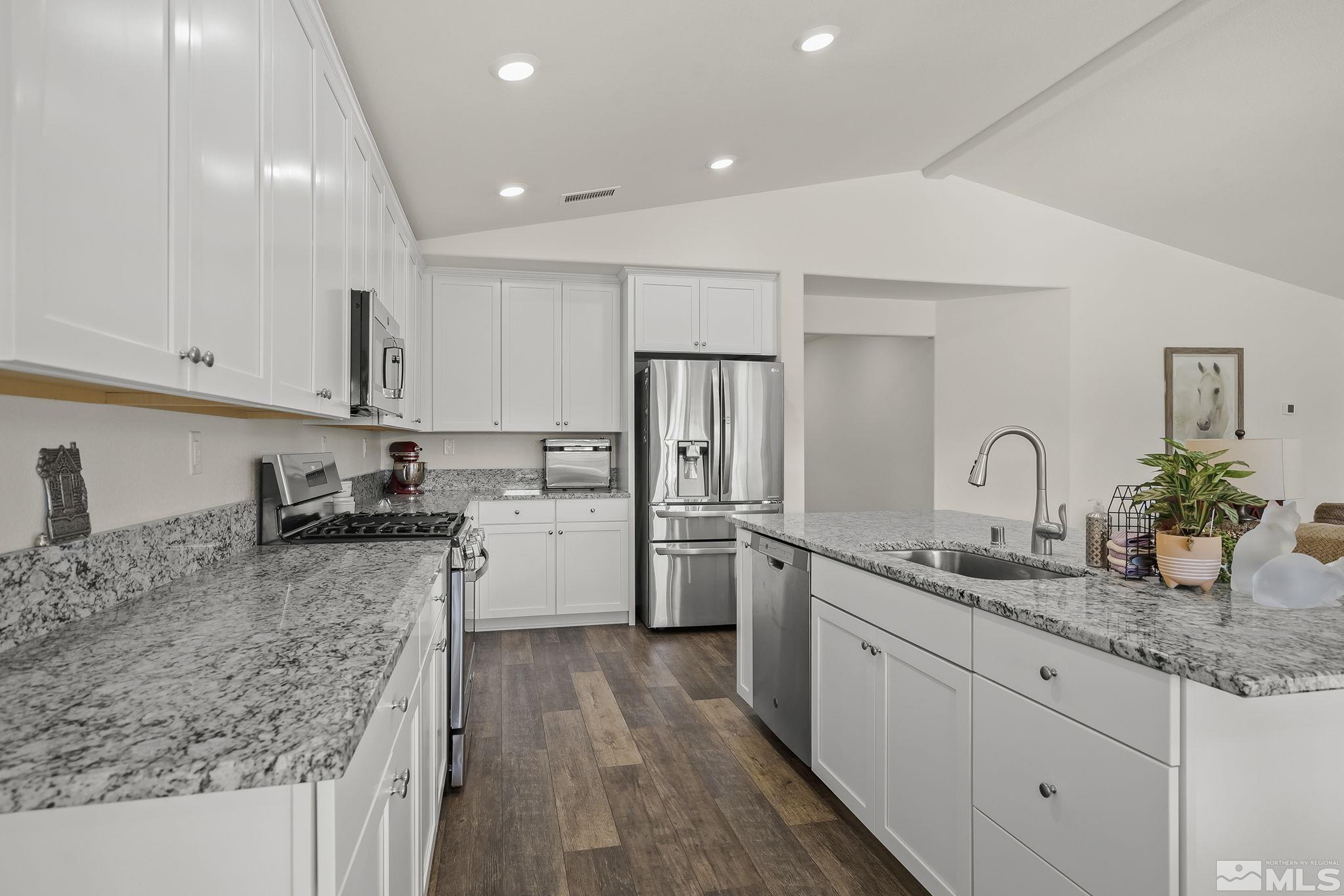 404 Venge Court Reno, NV 89506 - Photo 10 of 27 Photo 10