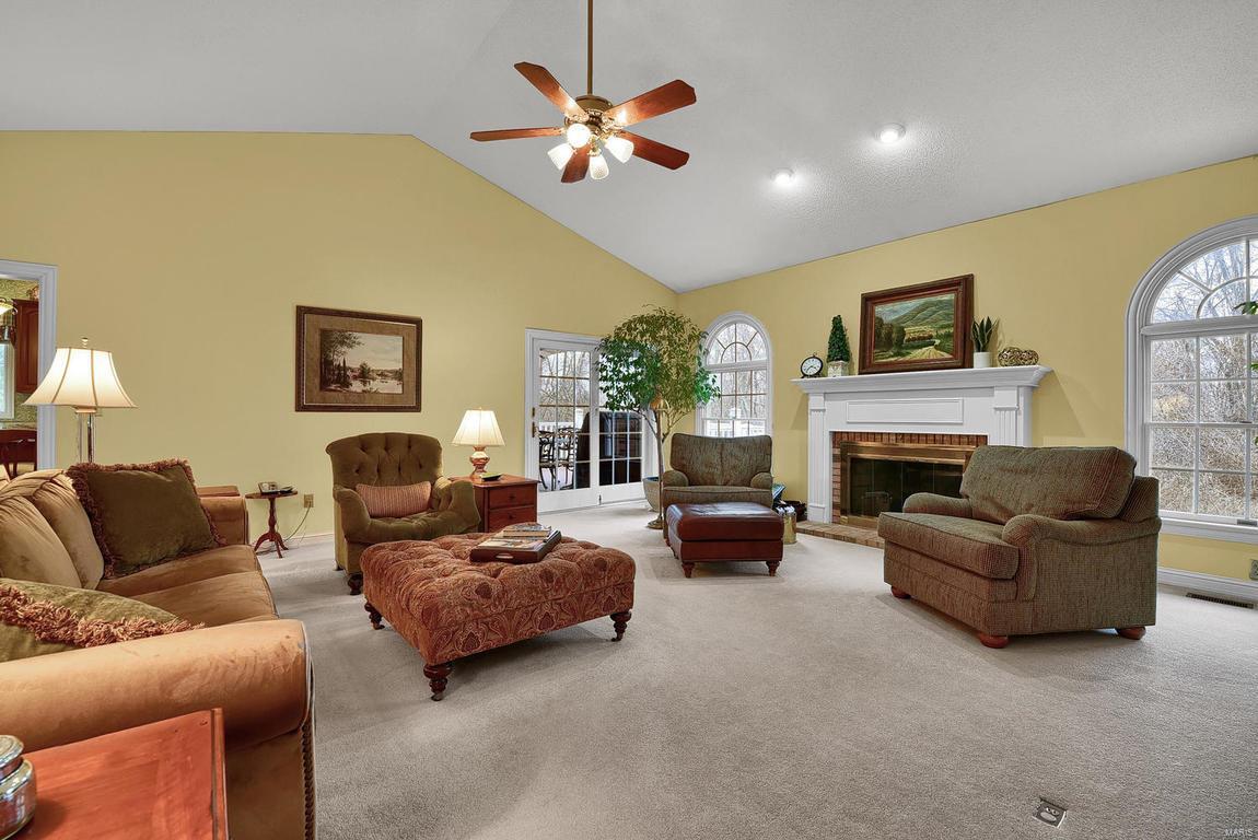 36 Meadow Rue Drive Edwardsville, IL 62025 - Photo 8 of 44 Gallery Image 8