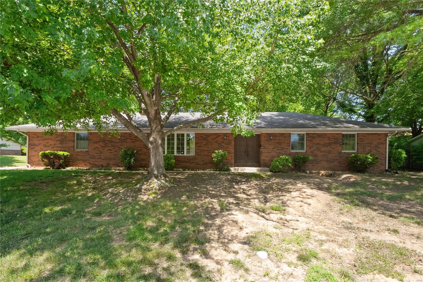 101 Fox Creek Road Belleville, IL 62223 - Photo 3 of 30 Gallery Image 3