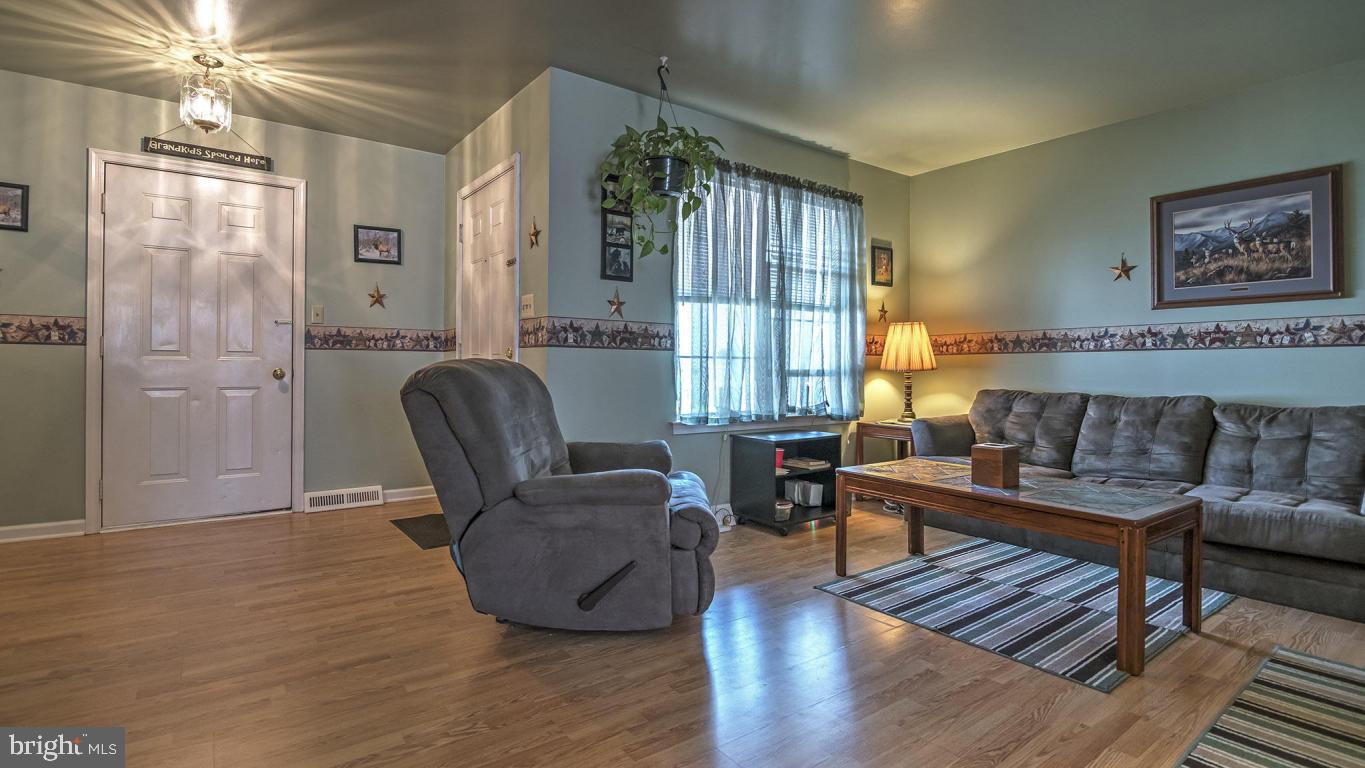 208 Groffdale Road Quarryville, PA 17566 - Photo 6 of 27 Gallery Image 6