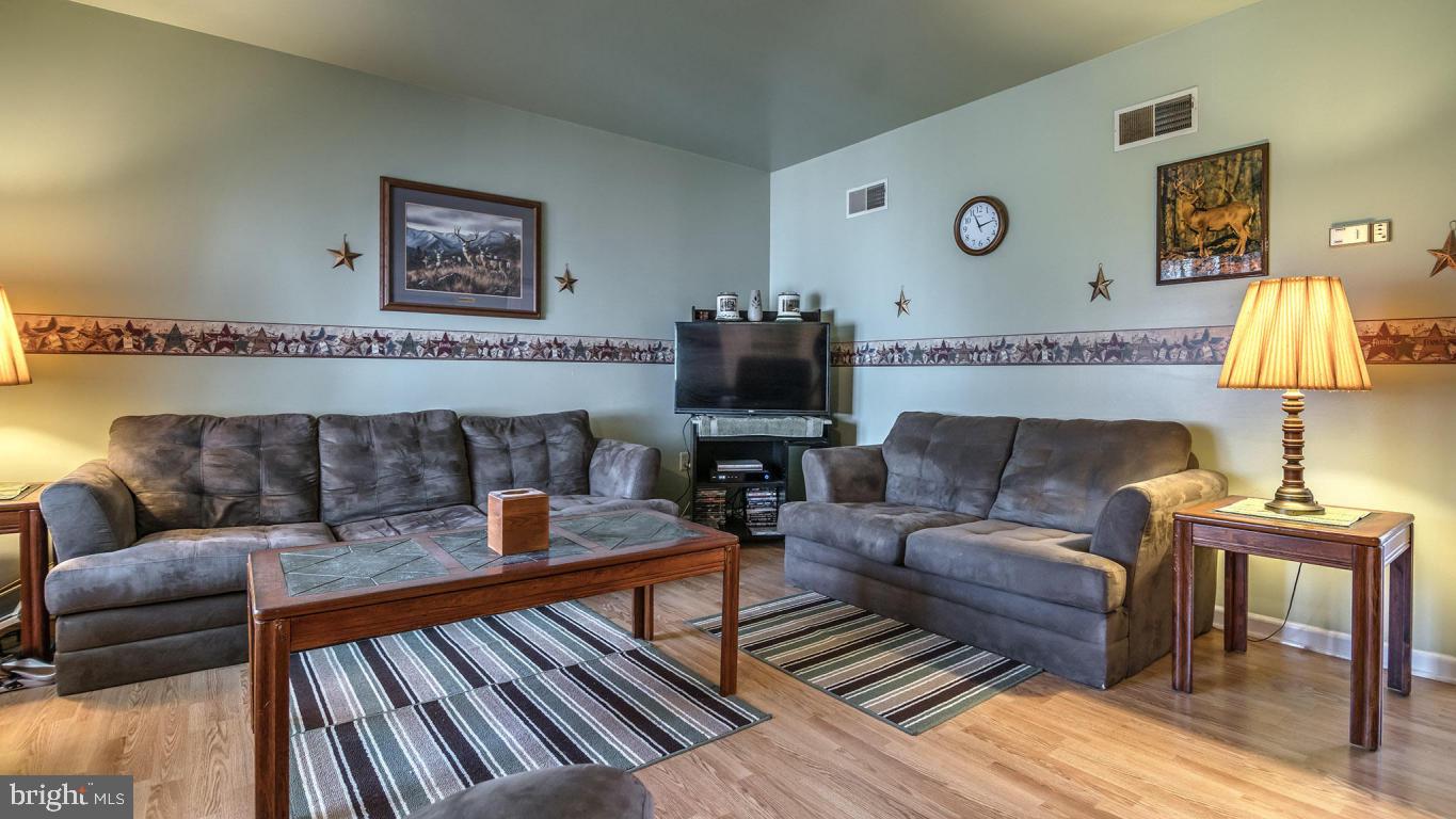 208 Groffdale Road Quarryville, PA 17566 - Photo 8 of 27 Gallery Image 8