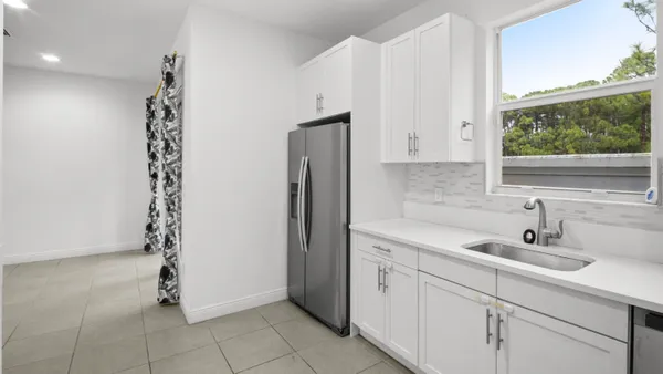 $3,600 | 6919 Pines Circle, Coconut Creek, FL 33073