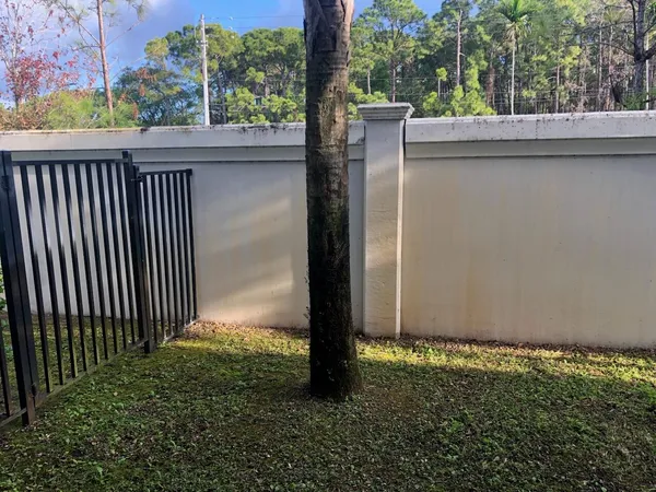 $3,600 | 6919 Pines Circle, Coconut Creek, FL 33073