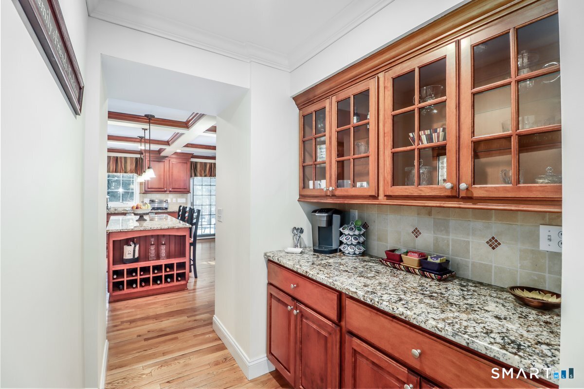 427 Long Mountain Road New Milford, CT 06776 - Photo 9 of 40