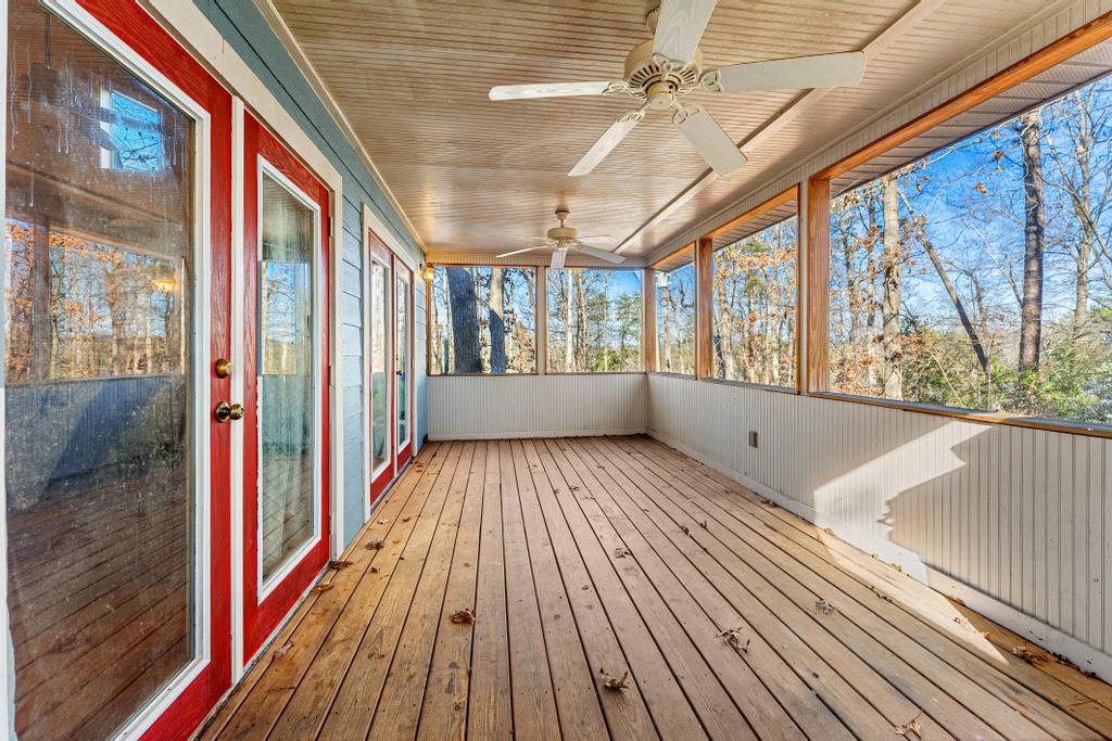 233 Chestnut Drive Westminster, SC 29693 - Photo 30 of 45
