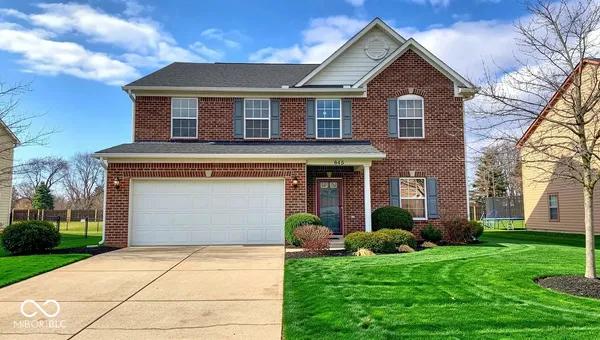 $2,000 | 645 Fireside Drive, Greenwood, IN 46143