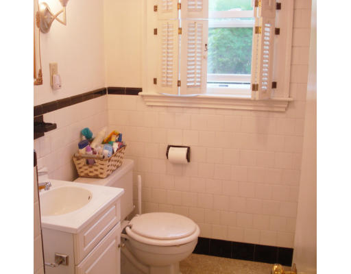 5 Stafford Road Danvers, MA 01923 - Photo 10 of 15 Gallery Image 10
