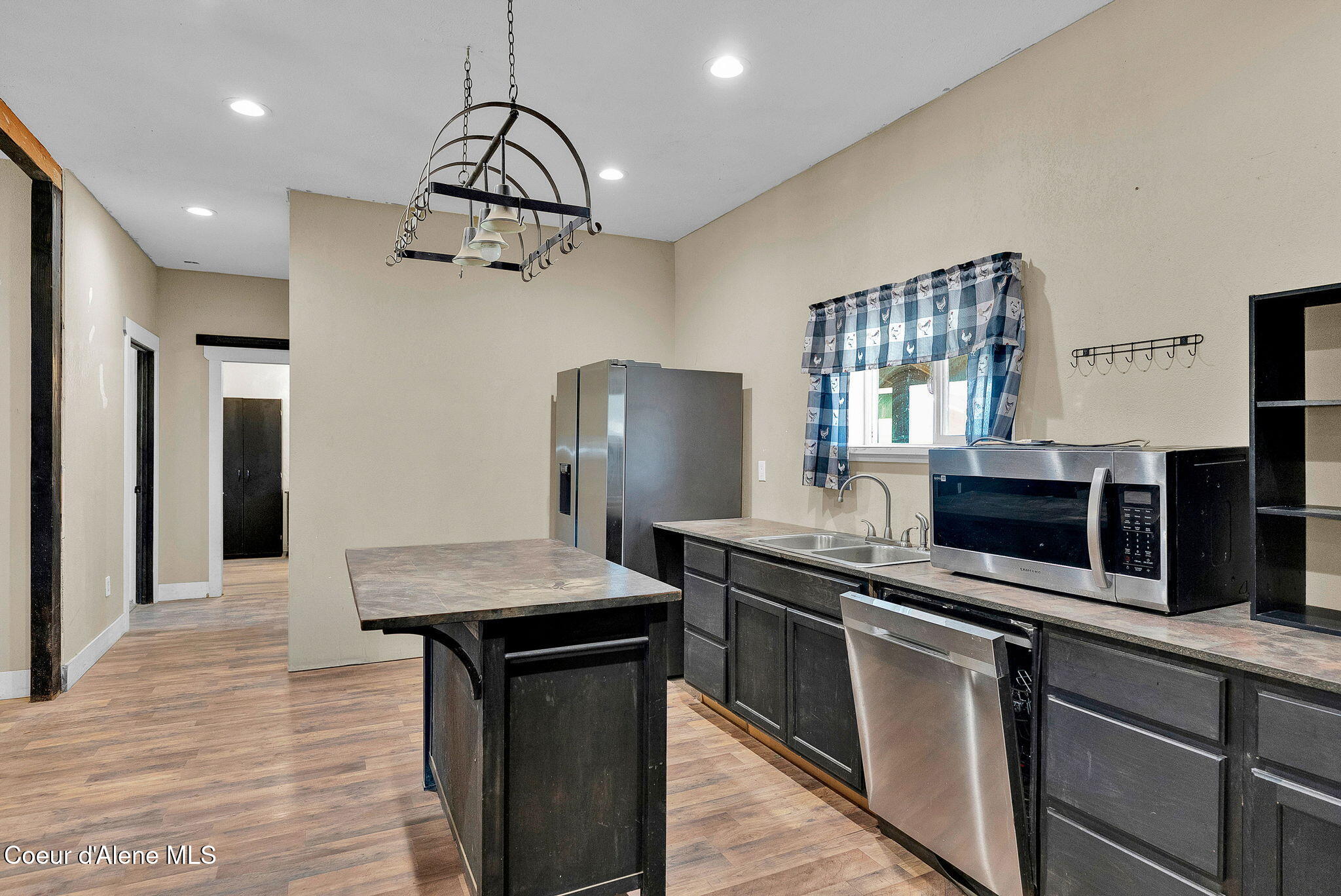 229 McDonald Creek Road Blanchard, ID 83804 - Photo 13 of 42 Island with Hanging Pot Storage