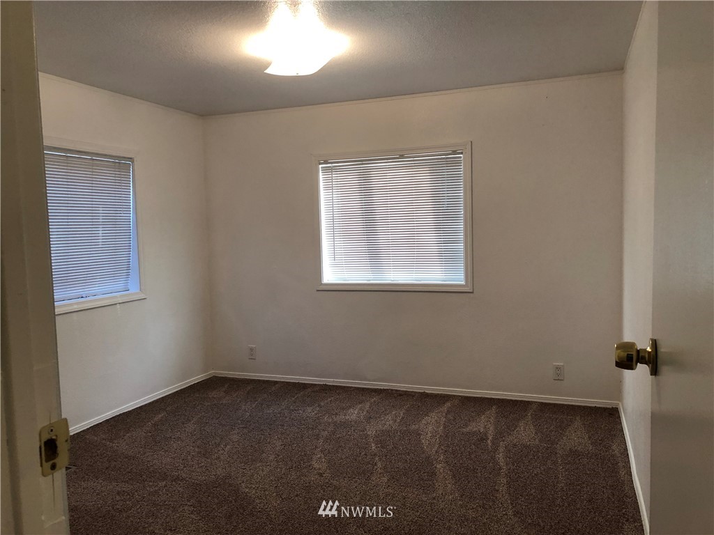8576 Jean Road Northeast Moses Lake, WA 98837 - Photo 12 of 15 Gallery Image 12