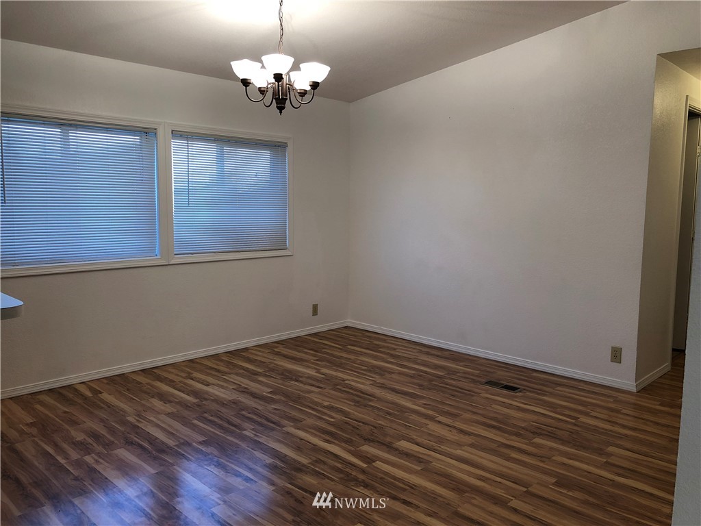 8576 Jean Road Northeast Moses Lake, WA 98837 - Photo 4 of 15 Gallery Image 4