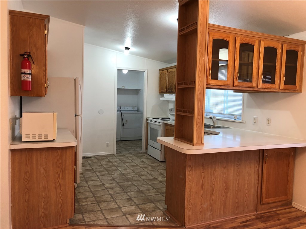 8576 Jean Road Northeast Moses Lake, WA 98837 - Photo 6 of 15 Gallery Image 6