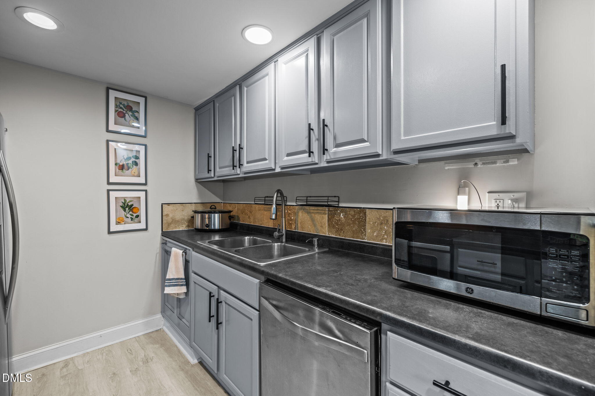 2008 Ward Street Durham, NC 27707 - Photo 37 of 52 38-web-or-mls-5Z8A0087