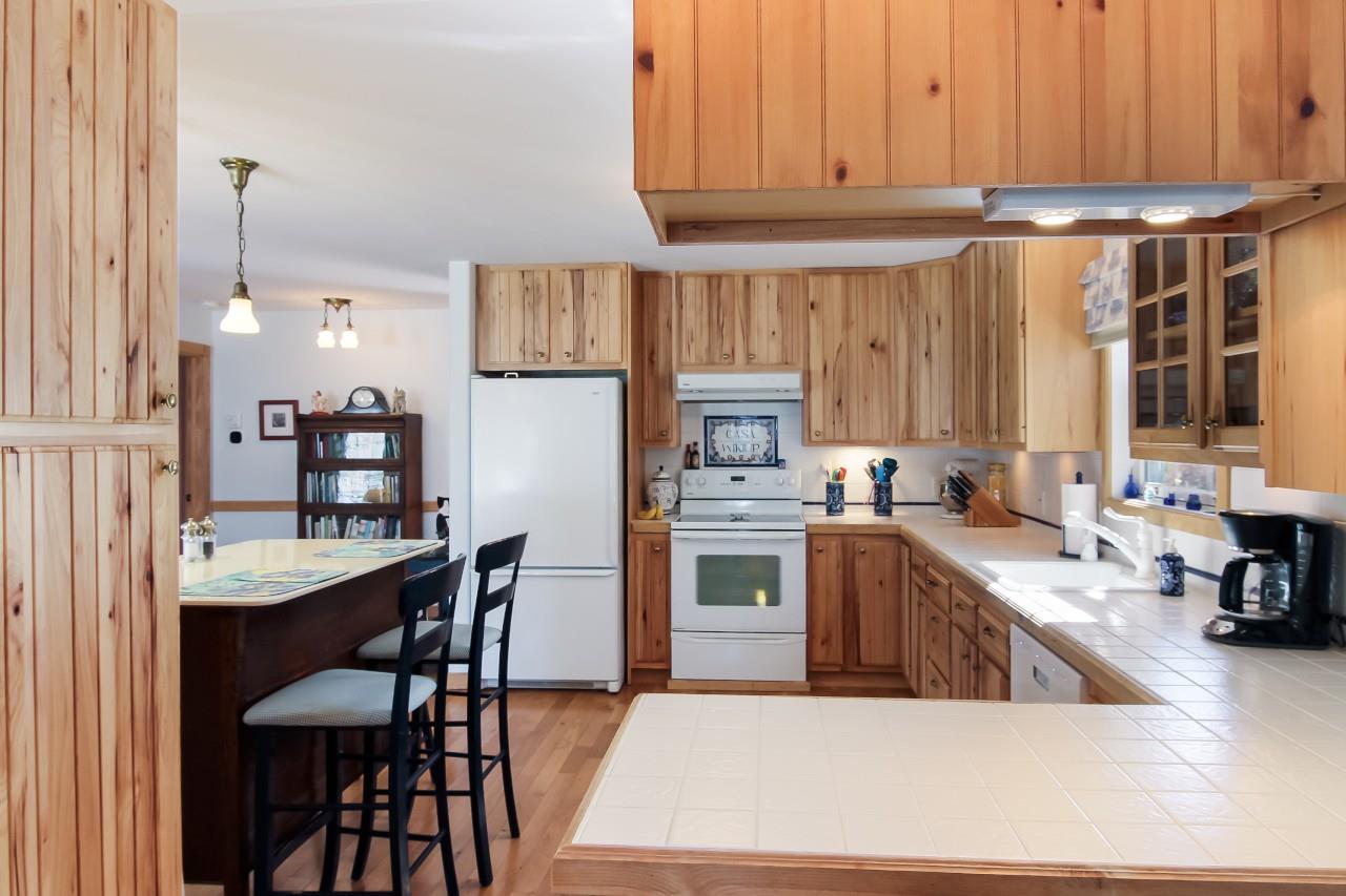 6895 East Birch Point Road Traverse City, MI 49684 - Photo 16 of 43 1861118-15.JPG