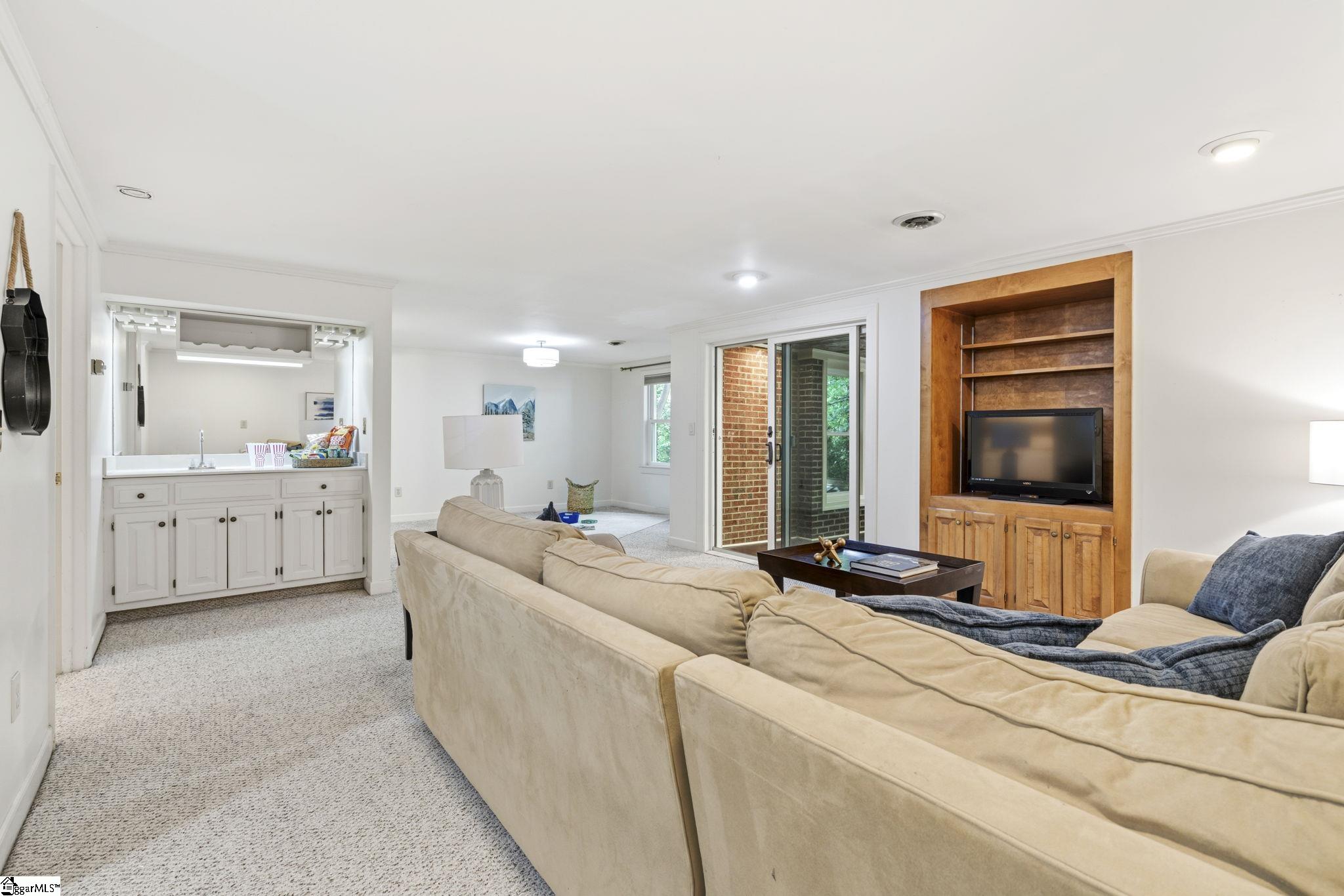1212 Shadow Way Greenville, SC 29615 - Photo 25 of 34