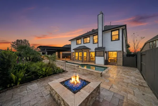 $725,000 | 3305 Oak Dale Way, Seabrook, TX 77586