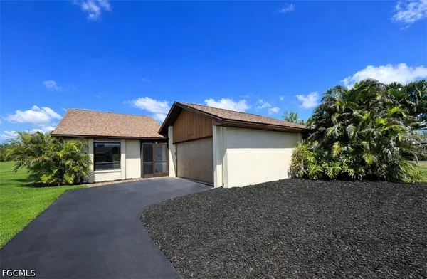 $2,395 | 7377 Constitution Circle, Fort Myers, FL 33967
