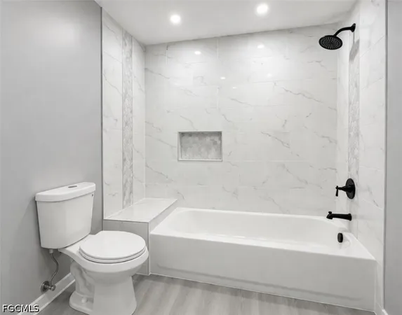 $2,395 | 7377 Constitution Circle, Fort Myers, FL 33967