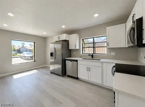 $2,395 | 7377 Constitution Circle, Fort Myers, FL 33967