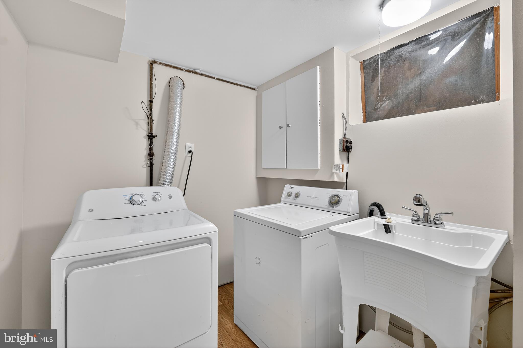 29 Dungarrie Road Baltimore, MD 21228 - Photo 26 of 43 Laundry room/New tub sink