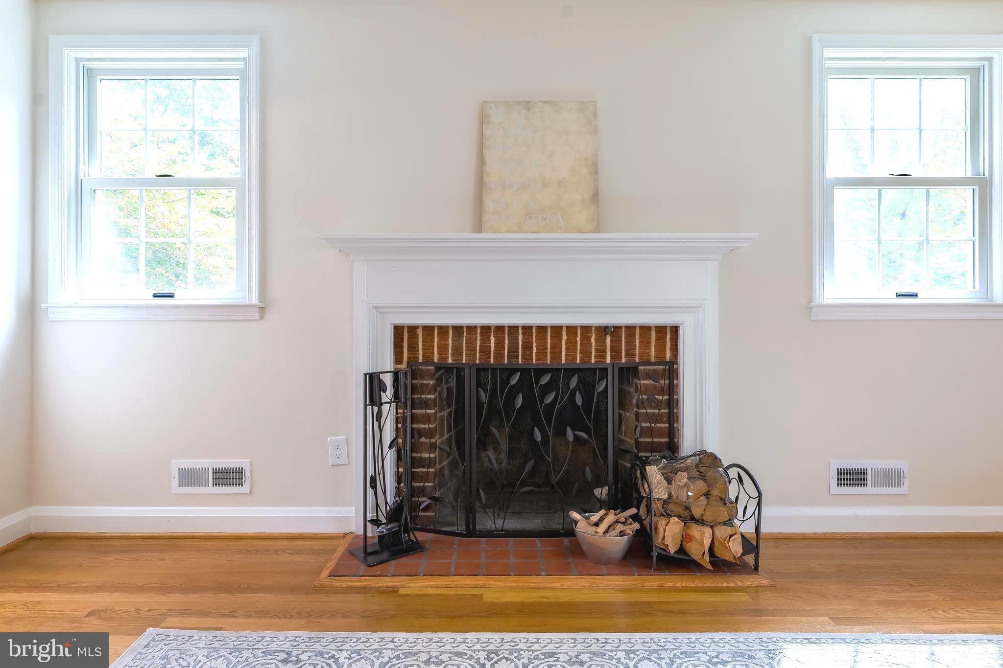 29 Dungarrie Road Baltimore, MD 21228 - Photo 27 of 43 Wood burning fireplace