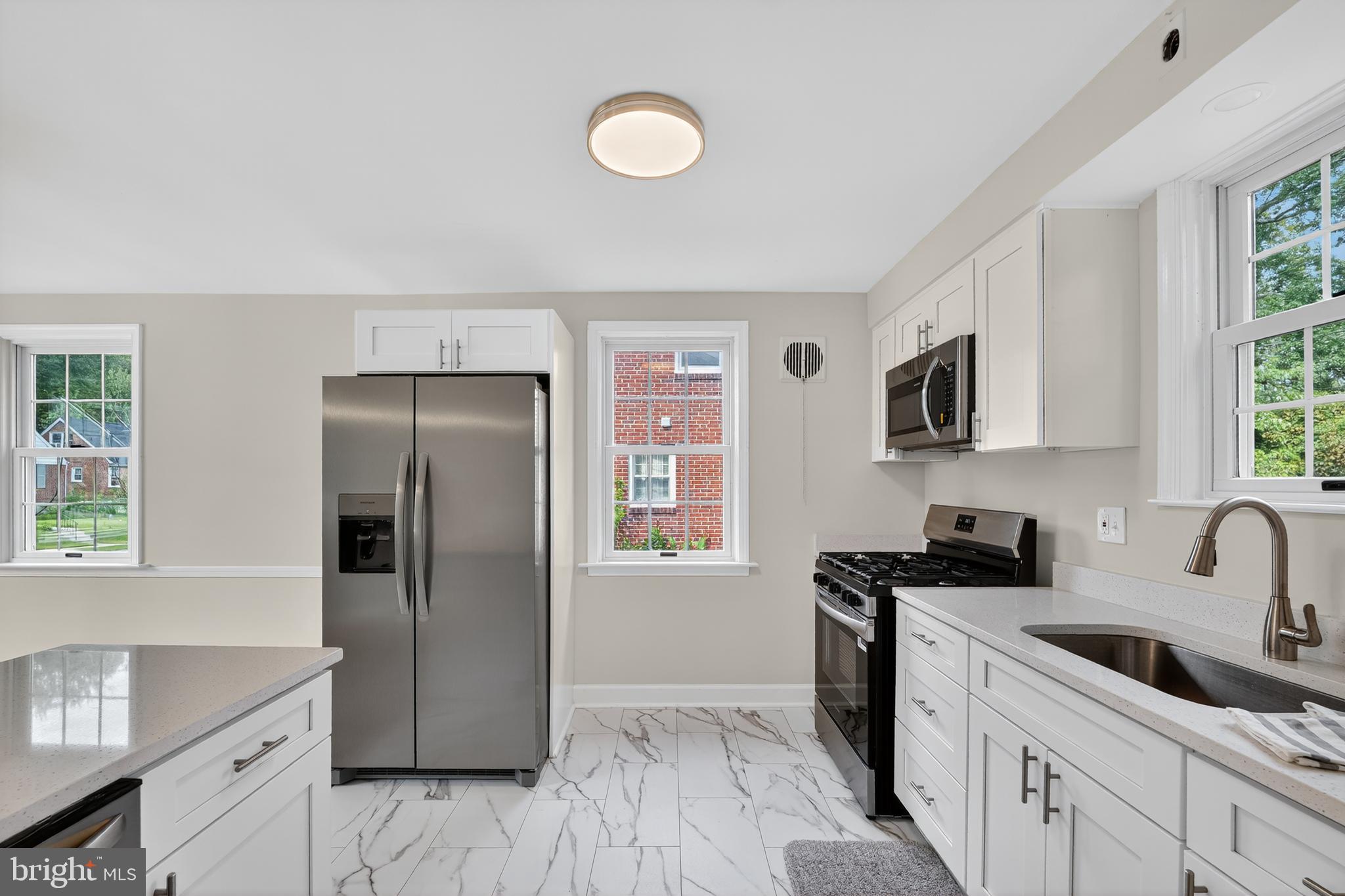 29 Dungarrie Road Baltimore, MD 21228 - Photo 5 of 43 Kitchen opened to dining