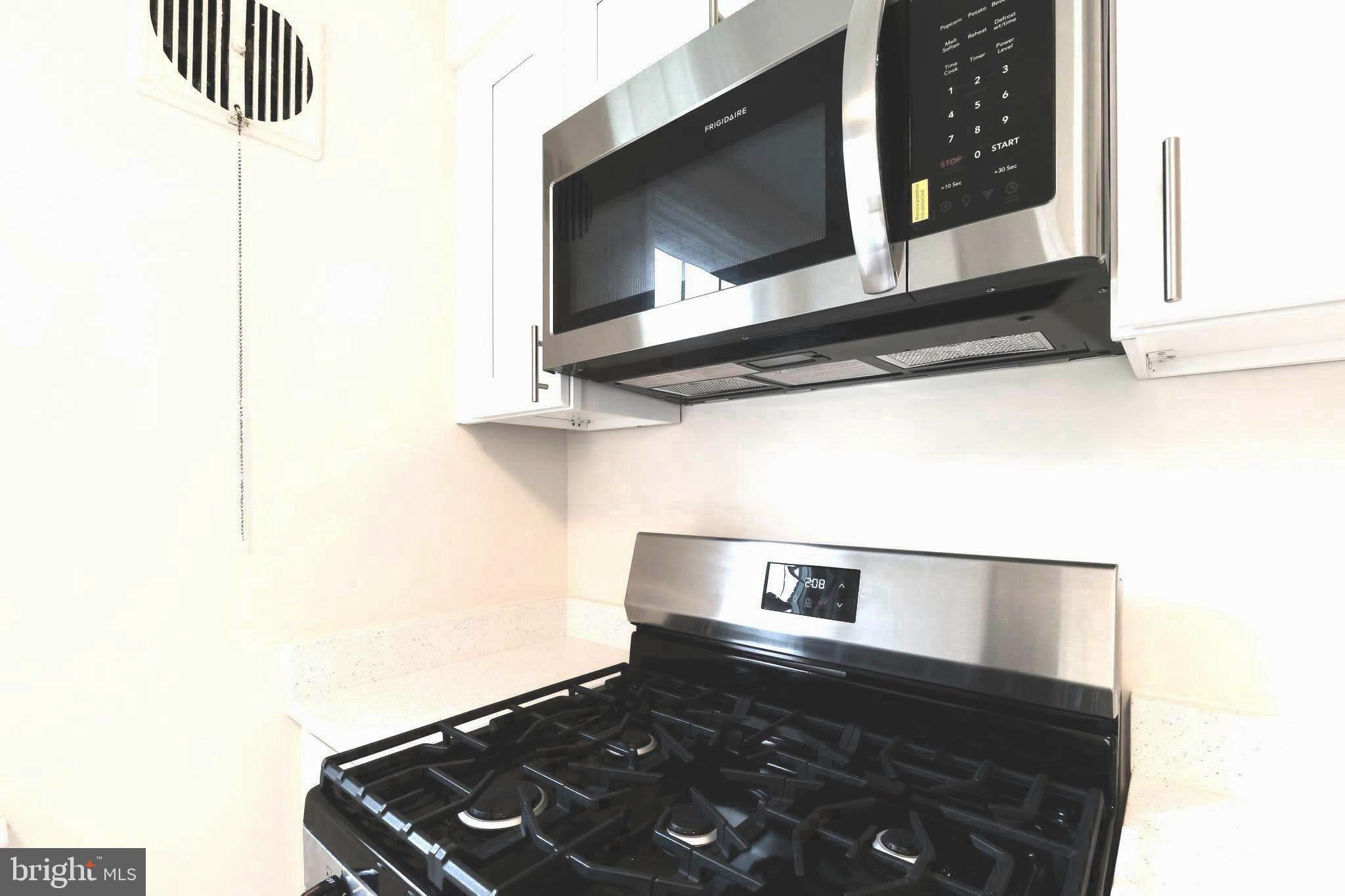29 Dungarrie Road Baltimore, MD 21228 - Photo 10 of 43 New gas 5 burner
