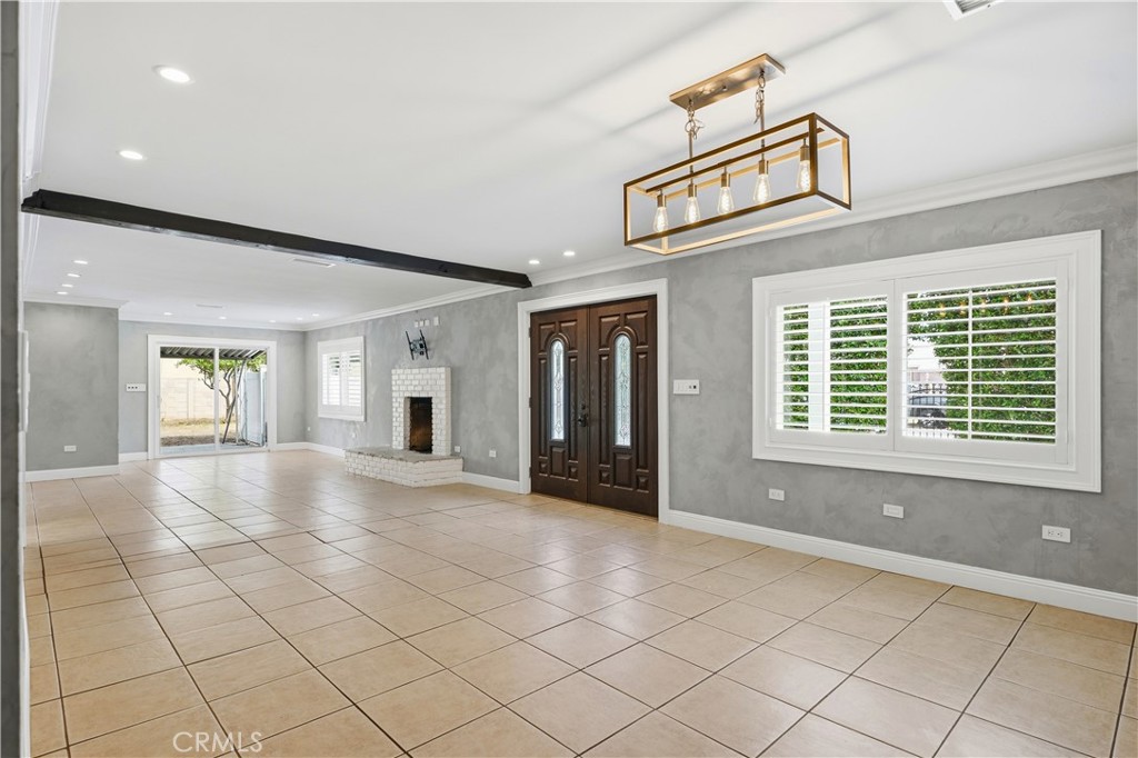 19238 Strathern Street Reseda, CA 91335 - Photo 9 of 34