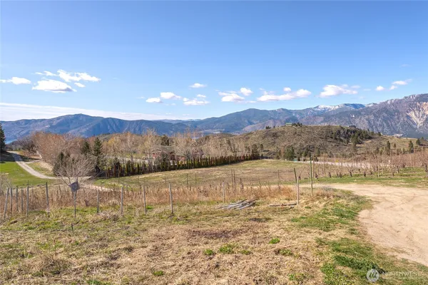 $369,900 | 57 Raven Lane, Manson, WA 98831